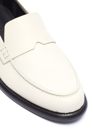Detail View - Click To Enlarge - ALUMNAE - Leather loafers