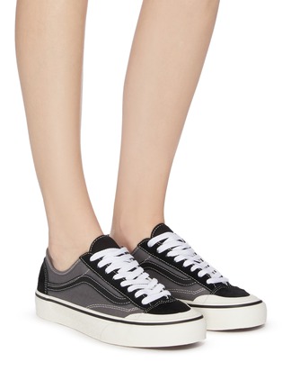 vans style 36 decon sf black & white checkered skate shoes