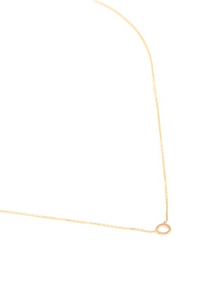 Detail View - Click To Enlarge - SARAH & SEBASTIAN - 'Petite letter' necklace