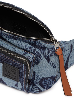 Detail View - Click To Enlarge - LOEWE - 'Tile' laser print denim waistbag