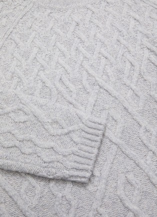  - VINCE - Crew neck cable knit cashmere sweater