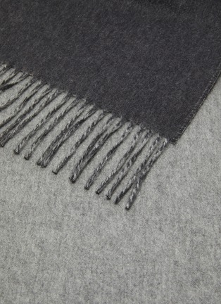 Detail View - Click To Enlarge - JOHNSTONS OF ELGIN - Contrast reversible cashmere scarf