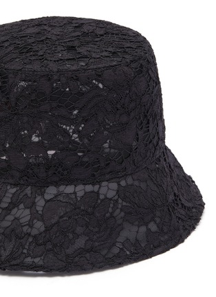 Detail View - Click To Enlarge - VALENTINO GARAVANI - Valentino Agravaine floral print lace bucket hat