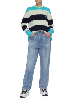 Figure View - Click To Enlarge - ACNE STUDIOS - Light trash wash belted boyfriend jeans