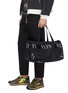 Figure View - Click To Enlarge - VALENTINO GARAVANI - Valentino Garavani 'VLTN' print nylon gym bag