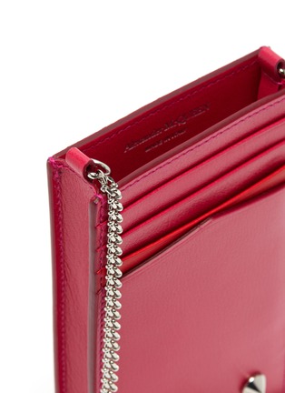Detail View - Click To Enlarge - ALEXANDER MCQUEEN - Skull embellished chain leather phone wallet