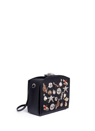 Figure View - Click To Enlarge - ALEXANDER MCQUEEN - 'The Box Bag' in leather with surreal charms