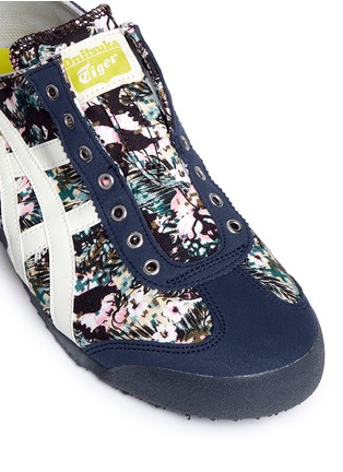 Detail View - Click To Enlarge - ONITSUKA TIGER - 'Mexico 66 Paraty' floral print laceless sneakers