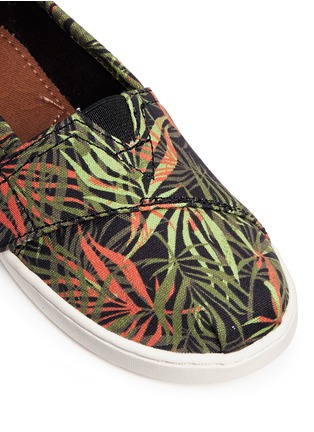 Detail View - Click To Enlarge - 90175 - Tiny Classic palm print canvas toddler slip-ons