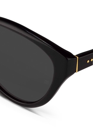 Detail View - Click To Enlarge - LINDA FARROW - Stainless steel hinge acetate cat eye sunglasses