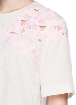 Detail View - Click To Enlarge - 3.1 PHILLIP LIM - Guipure floral lace T-shirt