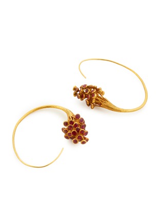 Detail View - Click To Enlarge - AISHWARYA - Ruby gold alloy hoop earrings