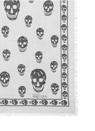 Detail View - Click To Enlarge - ALEXANDER MCQUEEN - Classic skull modal-silk scarf