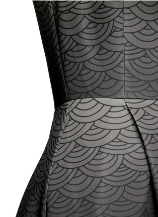 Detail View - Click To Enlarge - HELEN LEE - Oriental print ombré flare dress