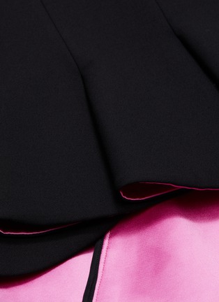 Detail View - Click To Enlarge - ALEXANDER MCQUEEN - Panelled pleated hem skirt