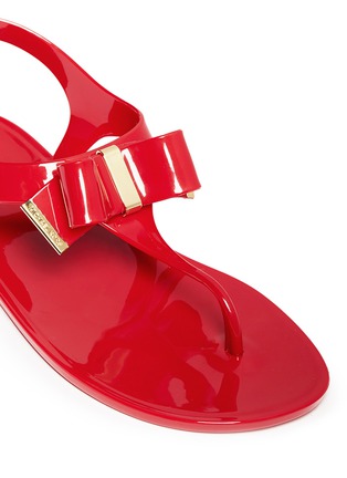 Detail View - Click To Enlarge - MICHAEL KORS - 'Kayden' jelly sandals