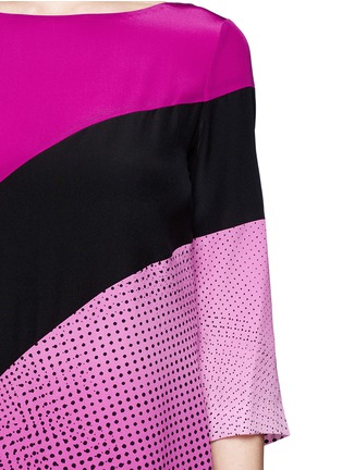 Detail View - Click To Enlarge - DIANE VON FURSTENBERG - Sienna speckle wave print silk dress