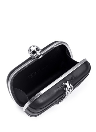 Detail View - Click To Enlarge - ALEXANDER MCQUEEN - Chain leather skull box clutch