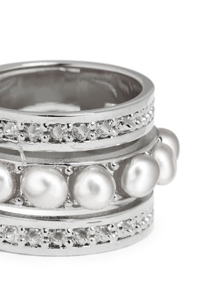 Detail View - Click To Enlarge - MOUNSER - 'Unity' pearl stud asymmetric cutout short ring