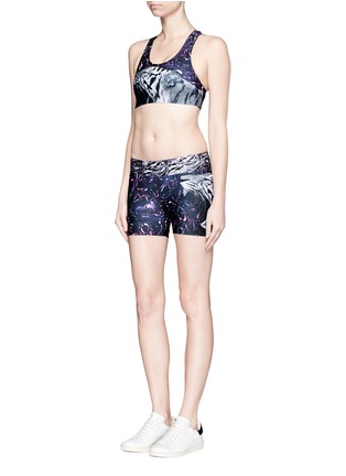 Figure View - Click To Enlarge - WE ARE HANDSOME - 'Orion' print active cropped top