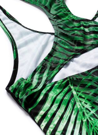 Detail View - Click To Enlarge - WE ARE HANDSOME - 'The Kinabalu' print active singlet