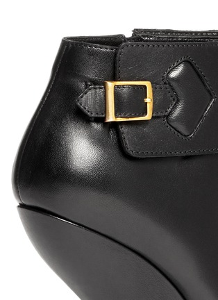 Detail View - Click To Enlarge - ALEXANDER MCQUEEN - Curved heel leather ankle boots