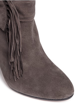 Detail View - Click To Enlarge - AQUAZZURA - Fringed bow tie suede boots
