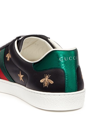 Detail View - Click To Enlarge - GUCCI - Bee and star embroidery leather sneakers