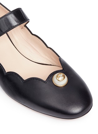 Detail View - Click To Enlarge - GUCCI - Logo pearl scalloped leather Mary Jane flats