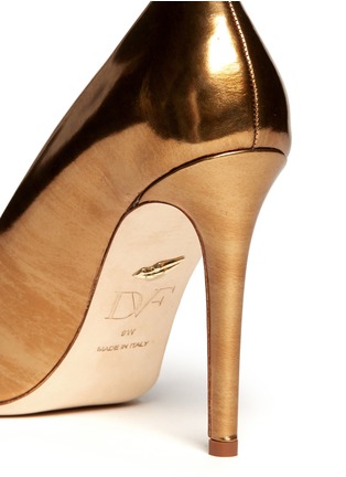 Detail View - Click To Enlarge - DIANE VON FURSTENBERG SHOES - Bethany metallic leather pumps