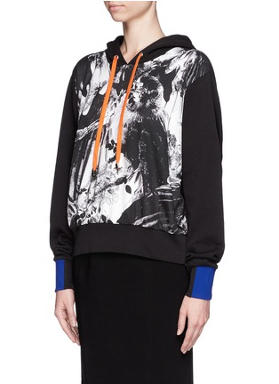 Front View - Click To Enlarge - PREEN BY THORNTON BREGAZZI - 'Maclaine' blackbird print contrast hoodie