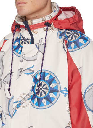 Detail View - Click To Enlarge - GUCCI - Mixed print panelled nylon jacket