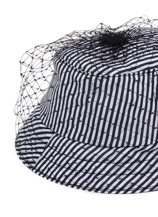 Detail View - Click To Enlarge - BERNSTOCK SPEIRS - Veil stripe bucket hat