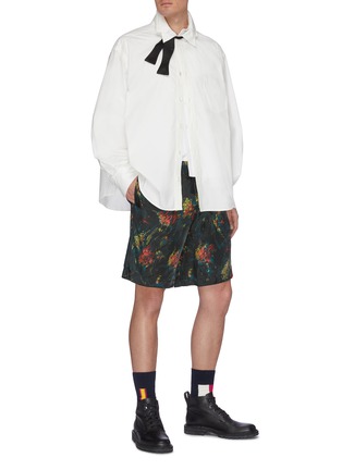 Figure View - Click To Enlarge - SACAI - Bow tie stripe double shirt
