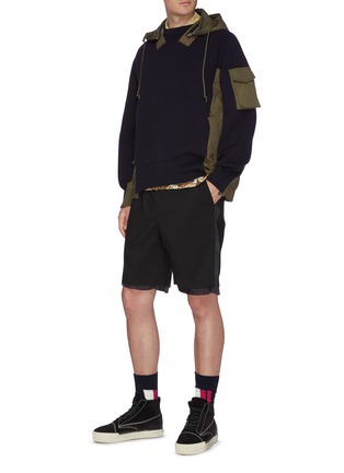 Figure View - Click To Enlarge - SACAI - Panelled patch pocket hooded sweatshirt