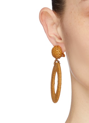Figure View - Click To Enlarge - OSCAR DE LA RENTA - Woven raffia hoop earrings