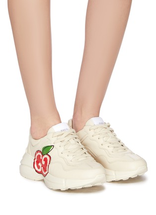 Figure View - Click To Enlarge - GUCCI - 'Rhyton' apple logo print sneakers