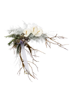 Main View - Click To Enlarge - ELLERMANN FLOWER BOUTIQUE - x Lane Crawford Snowy Dancer Wreath