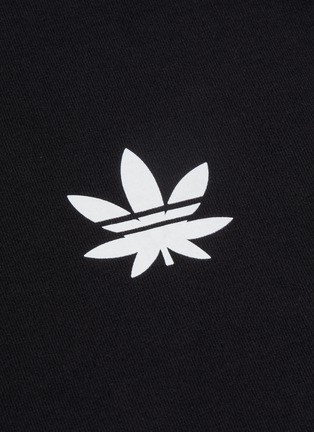  - VETEMENTS - Leaf print T-shirt