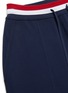  - THOM BROWNE  - Tricolour waistband pin tuck shorts