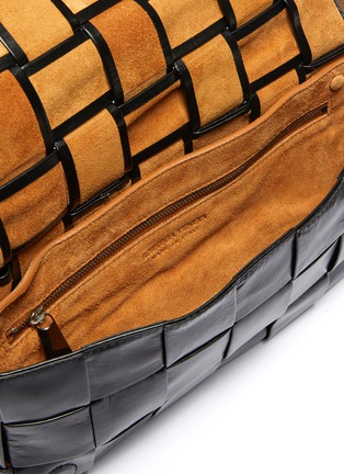 Detail View - Click To Enlarge - BOTTEGA VENETA - Interccio leather waistbag