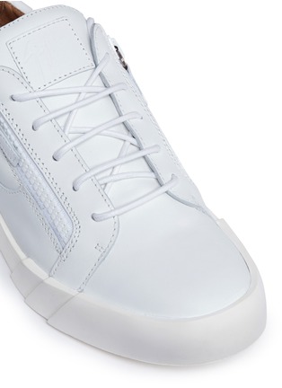 Detail View - Click To Enlarge - 73426 - 'Foxy London' double zip leather sneakers