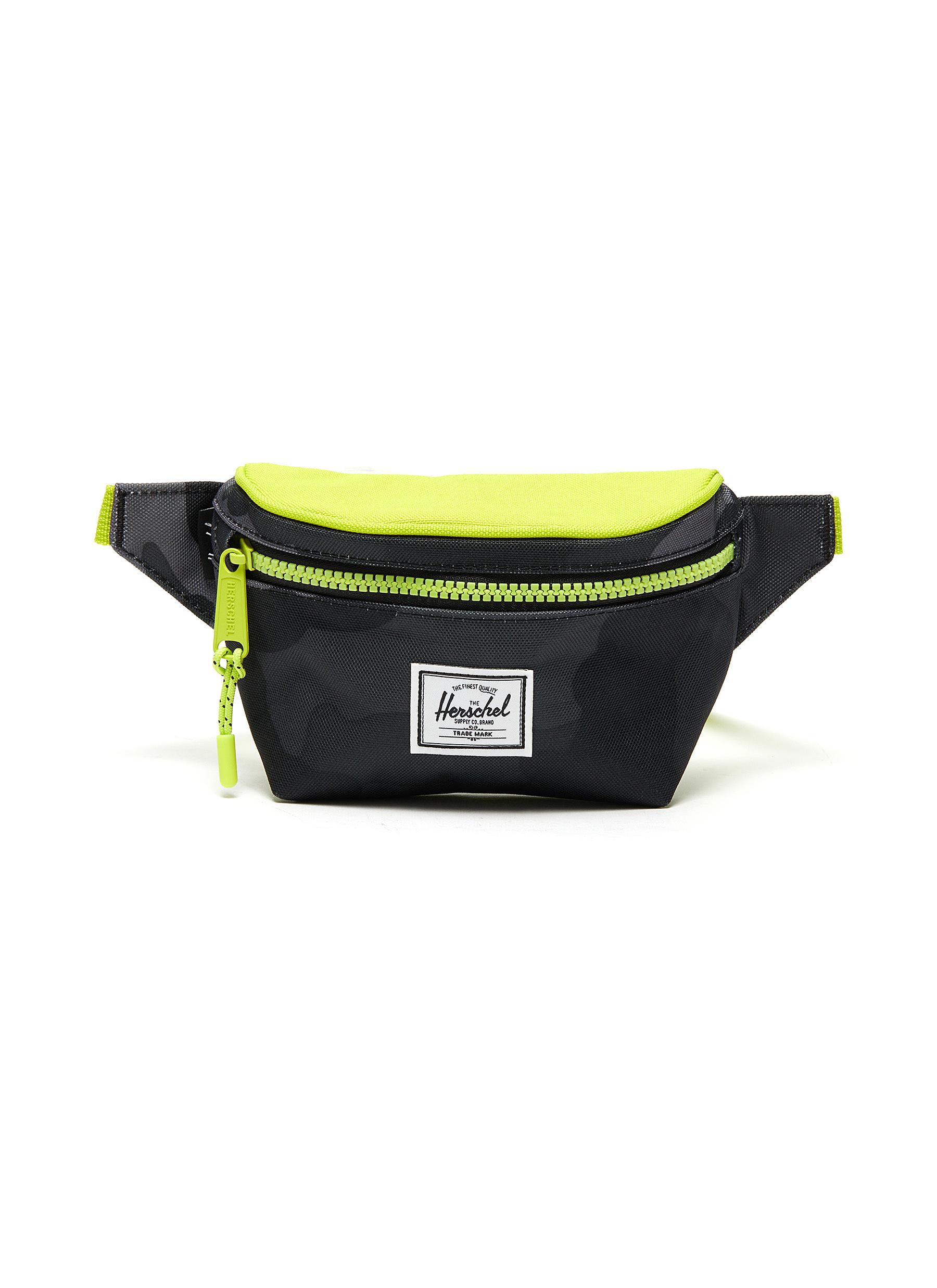 herschel supply co messenger bag