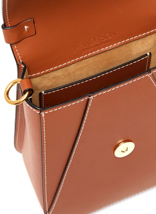 Detail View - Click To Enlarge - JW ANDERSON - Anchor clasp leather top handle bag