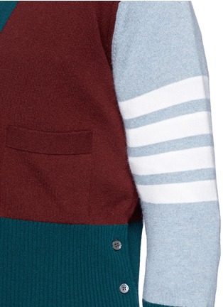 Detail View - Click To Enlarge - THOM BROWNE  - Colourblock stripe cashmere cropped cardigan