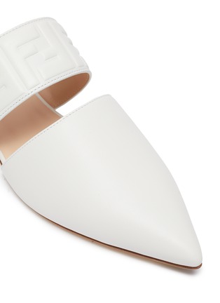 Detail View - Click To Enlarge - FENDI - Logo embossed strap leather mules