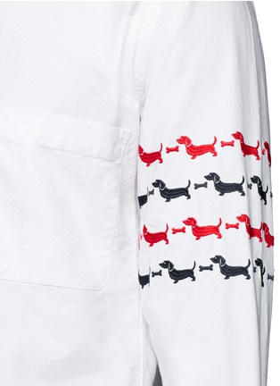 Detail View - Click To Enlarge - THOM BROWNE  - 'Hector' sleeve embroidery Oxford shirt