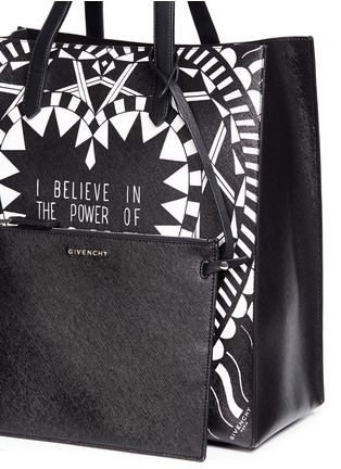 Detail View - Click To Enlarge - GIVENCHY - 'Power of Love' medium slogan print tote