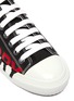 Detail View - Click To Enlarge - BURBERRY - 'Larkhall' two-tone logo print low-top sneakers