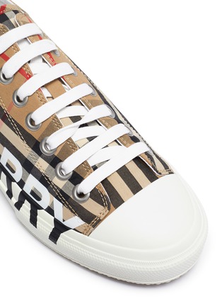 Detail View - Click To Enlarge - BURBERRY - Logo check print lace up sneakers